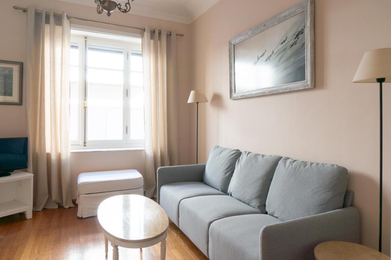 Hadrians Den In Heart Of Plaka By Jj Hospitality Apartment Athens Exterior photo